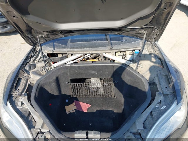 Продаж на аукціоні авто 2014 Tesla Model S, vin: 5YJSA1S10EFP41095, номер лоту: 45943103