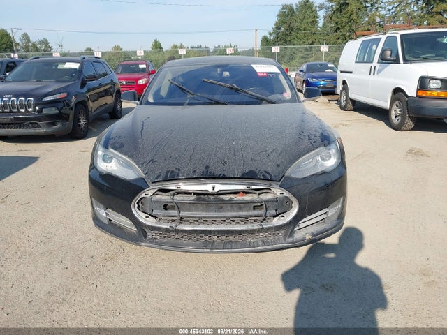 Продаж на аукціоні авто 2014 Tesla Model S, vin: 5YJSA1S10EFP41095, номер лоту: 45943103