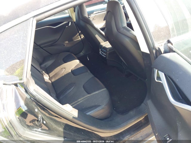 Продаж на аукціоні авто 2014 Tesla Model S, vin: 5YJSA1S10EFP41095, номер лоту: 45943103