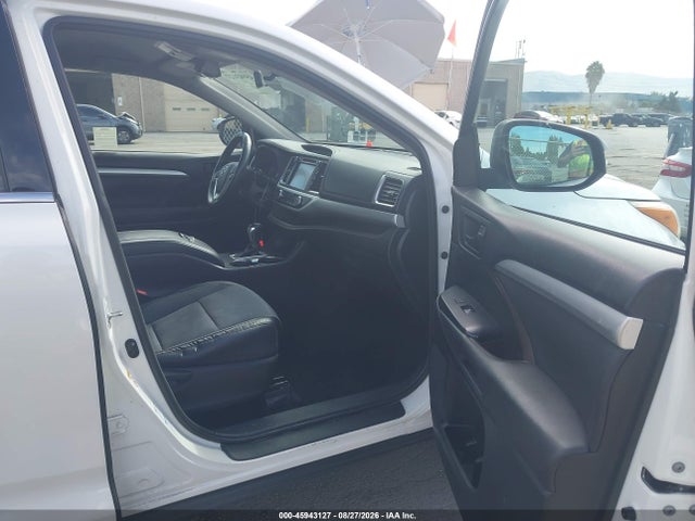 Toyota Highlander Le Plus V6 2016 5TDBKRFH5GS304467 Image 5