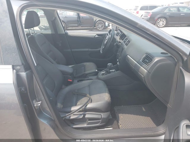 45943150 :رقم المزاد ، 3VWDB7AJ4HM281172 vin ، 2017 Volkswagen Jetta 1.4t Se مزاد بيع