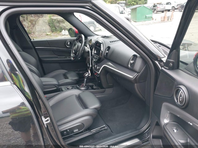 2019 Mini Countryman Cooper S მანქანა იყიდება აუქციონზე, vin: WMZYT5C52K3G91700, აუქციონის ნომერი: 45943227