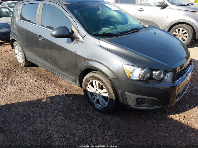 45943234 :رقم المزاد ، 1G1JC6SH7F4129610 vin ، 2015 Chevrolet Sonic Lt Auto مزاد بيع