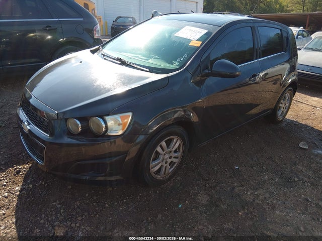 45943234 :رقم المزاد ، 1G1JC6SH7F4129610 vin ، 2015 Chevrolet Sonic Lt Auto مزاد بيع