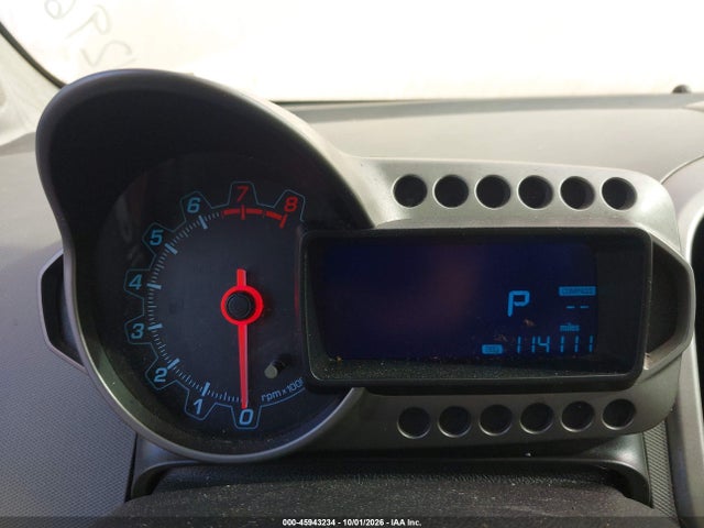 45943234 :رقم المزاد ، 1G1JC6SH7F4129610 vin ، 2015 Chevrolet Sonic Lt Auto مزاد بيع