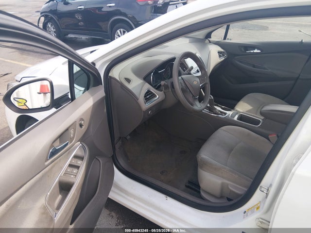 45943245 :رقم المزاد ، 3G1BE6SM6JS569032 vin ، 2018 Chevrolet Cruze Lt Auto مزاد بيع
