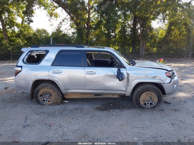 JTEBU5JR2K5715354 Toyota 4runner Trd Off Road Premium