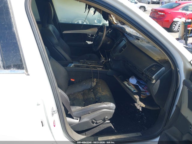 YV4A22PKXG1018959 Volvo Xc90 T6 Momentum