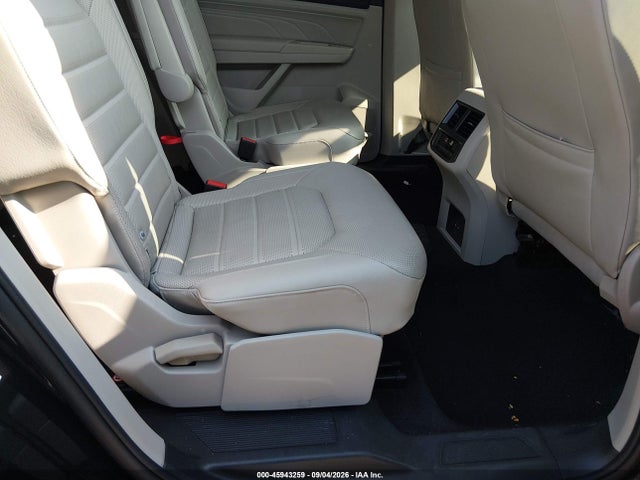 Продаж на аукціоні авто 2021 Volkswagen Atlas 3.6l V6 Sel Premium, vin: 1V2TR2CA8MC557311, номер лоту: 45943259