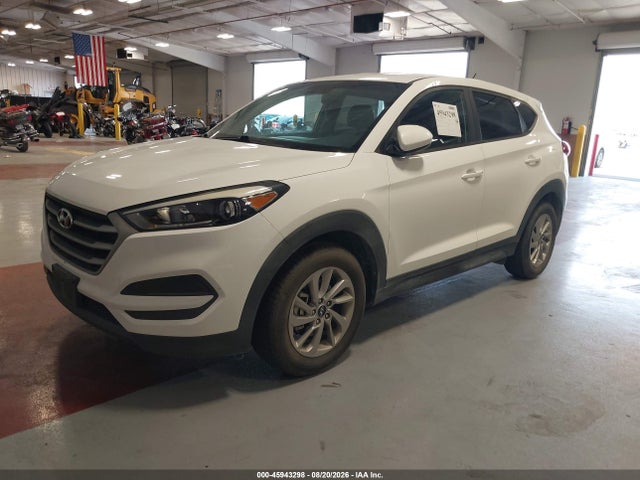 Hyundai TUCSON SE 2018 KM8J23A47JU710472 Image 2