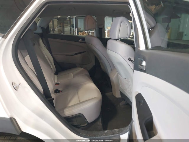 Hyundai TUCSON SE 2018 KM8J23A47JU710472 Image 8