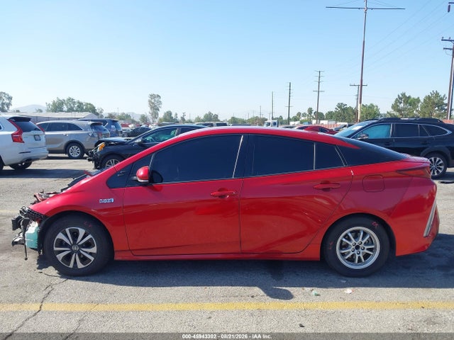 JTDKARFP6H3015949 Toyota Prius Prime Premium