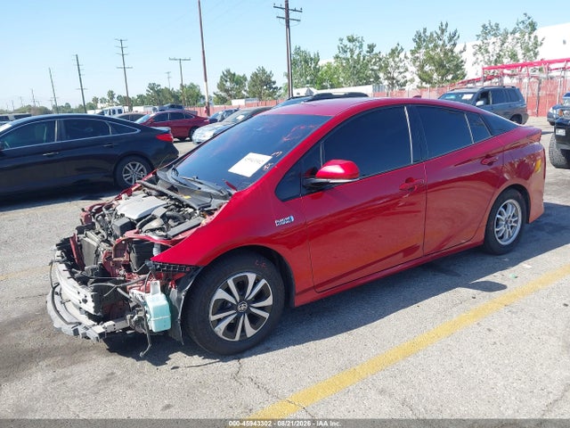 Toyota Prius Prime Premium 2017 JTDKARFP6H3015949 Image 2
