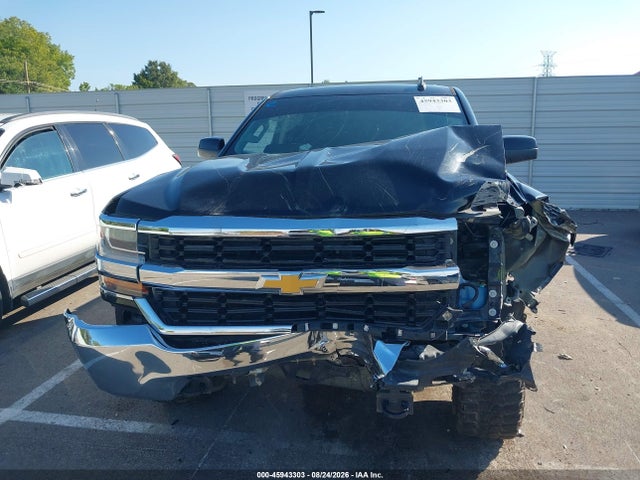 Продаж на аукціоні авто 2018 Chevrolet Silverado 1500 1lt, vin: 1GCVKREC7JZ177245, номер лоту: 45943303