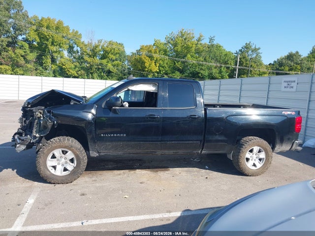 Продаж на аукціоні авто 2018 Chevrolet Silverado 1500 1lt, vin: 1GCVKREC7JZ177245, номер лоту: 45943303