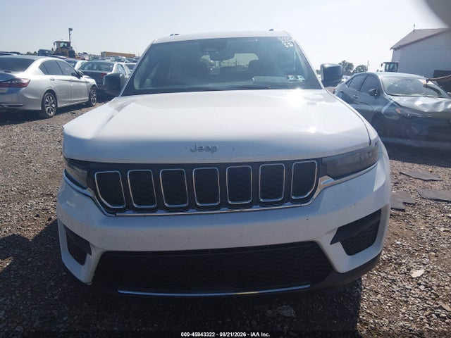 Продаж на аукціоні авто 2024 Jeep Grand Cherokee Laredo X 4x4, vin: 1C4RJHAG4RC232935, номер лоту: 45943322