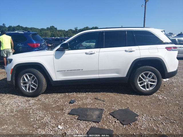 Продаж на аукціоні авто 2024 Jeep Grand Cherokee Laredo X 4x4, vin: 1C4RJHAG4RC232935, номер лоту: 45943322