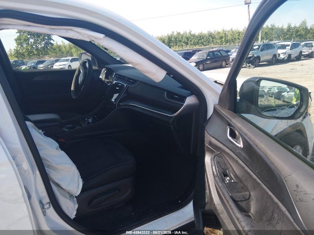 Продаж на аукціоні авто 2024 Jeep Grand Cherokee Laredo X 4x4, vin: 1C4RJHAG4RC232935, номер лоту: 45943322