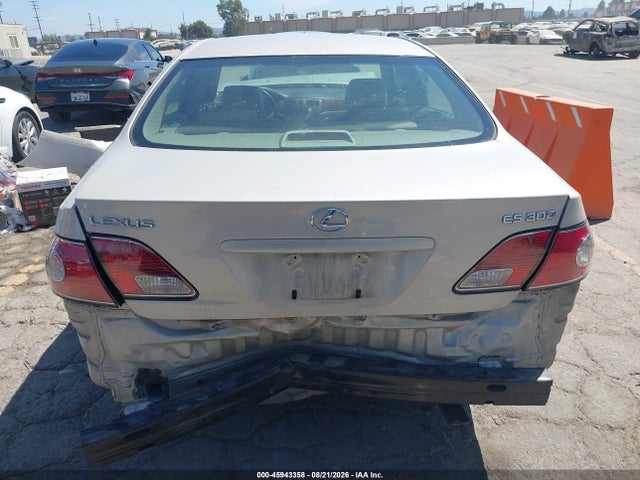 2002 Lexus Es 300 მანქანა იყიდება აუქციონზე, vin: JTHBF30G920045574, აუქციონის ნომერი: 45943358