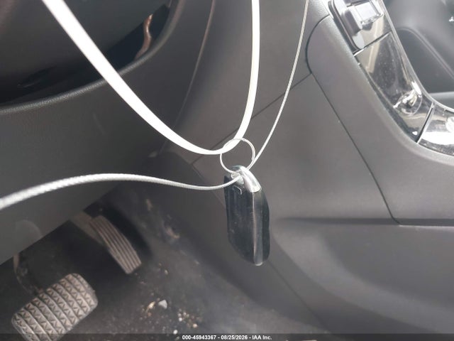 45943367 :رقم المزاد ، KL4CJCSB1HB147495 vin ، 2017 Buick Encore Essence مزاد بيع