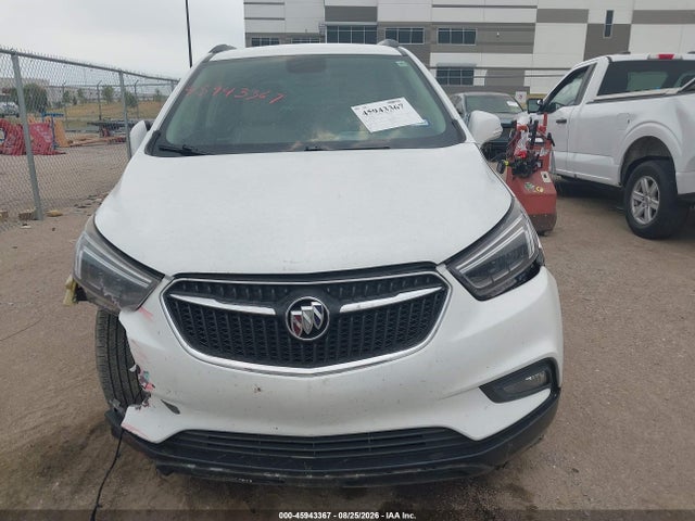 45943367 :رقم المزاد ، KL4CJCSB1HB147495 vin ، 2017 Buick Encore Essence مزاد بيع