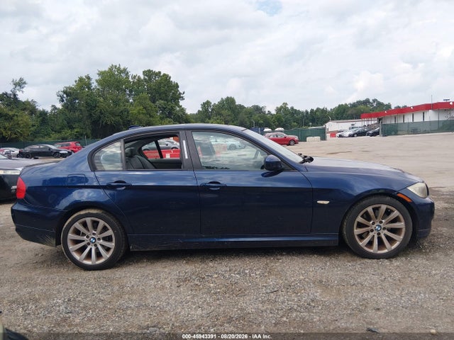 2011 Bmw 328i მანქანა იყიდება აუქციონზე, vin: WBAPH5G52BNM82849, აუქციონის ნომერი: 45943391