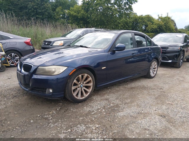 2011 Bmw 328i მანქანა იყიდება აუქციონზე, vin: WBAPH5G52BNM82849, აუქციონის ნომერი: 45943391