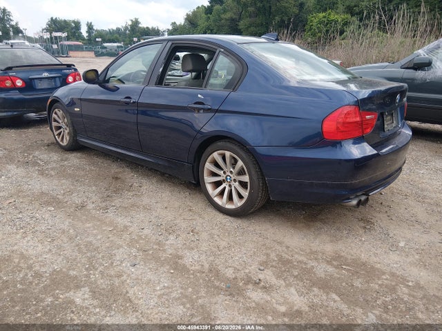 2011 Bmw 328i მანქანა იყიდება აუქციონზე, vin: WBAPH5G52BNM82849, აუქციონის ნომერი: 45943391