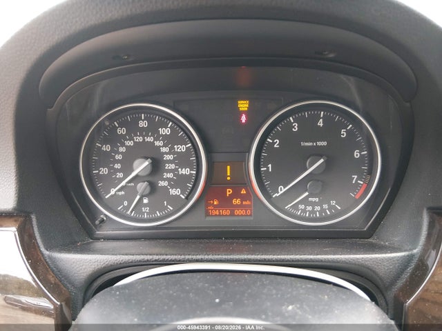 2011 Bmw 328i მანქანა იყიდება აუქციონზე, vin: WBAPH5G52BNM82849, აუქციონის ნომერი: 45943391