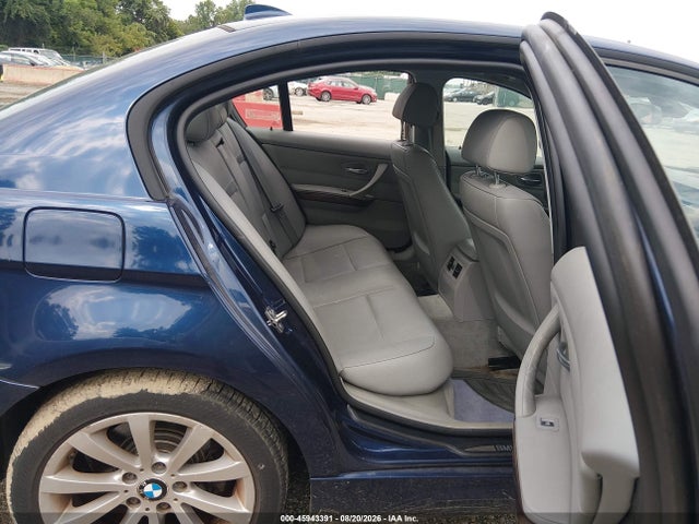 2011 Bmw 328i მანქანა იყიდება აუქციონზე, vin: WBAPH5G52BNM82849, აუქციონის ნომერი: 45943391