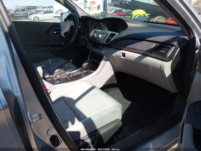 Продажа на аукционе авто 2015 Honda Accord Lx, vin: 1HGCR2F3XFA187879, номер лота: 45943393