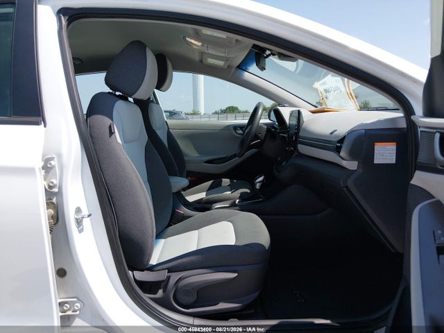 Продаж на аукціоні авто 2020 Hyundai Ioniq Hybrid Blue, vin: KMHC65LC2LU232980, номер лоту: 45943400