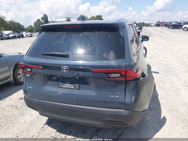 2025 Toyota Grand Highlander Xle მანქანა იყიდება აუქციონზე, vin: 5TDAAAB54SS079687, აუქციონის ნომერი: 45943421