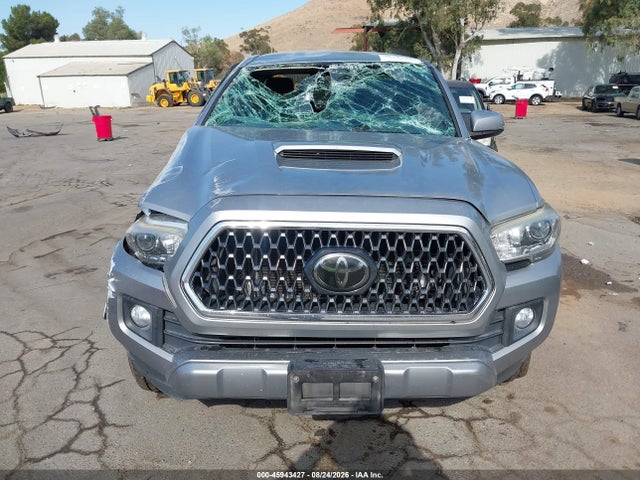 Toyota Tacoma 2018 3TMAZ5CN1JM057255 Image 11