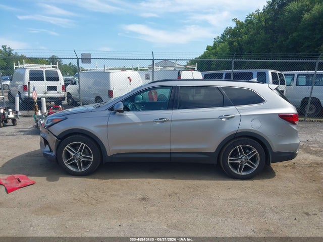 Продажа на аукционе авто 2017 Hyundai Santa Fe Se Ultimate, vin: KM8SR4HF3HU243672, номер лота: 45943480