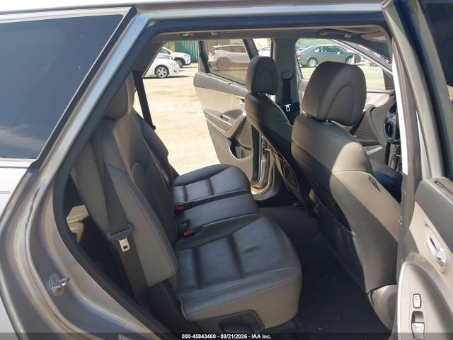 Продажа на аукционе авто 2017 Hyundai Santa Fe Se Ultimate, vin: KM8SR4HF3HU243672, номер лота: 45943480