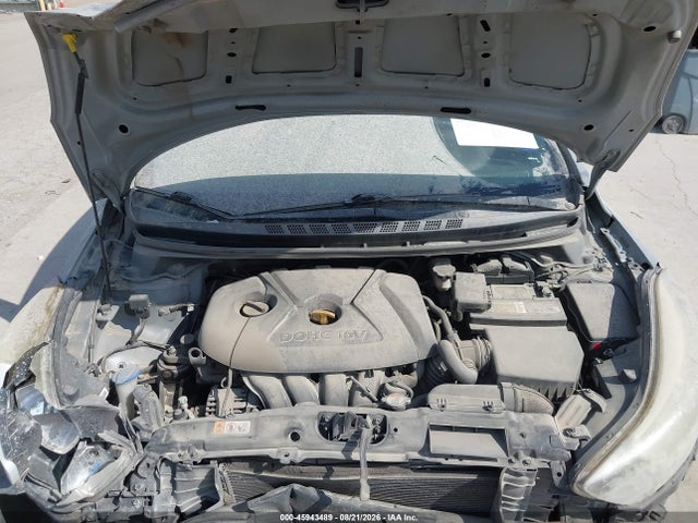 Продажа на аукционе авто 2015 Hyundai Elantra Se, vin: 5NPDH4AE1FH565574, номер лота: 45943489