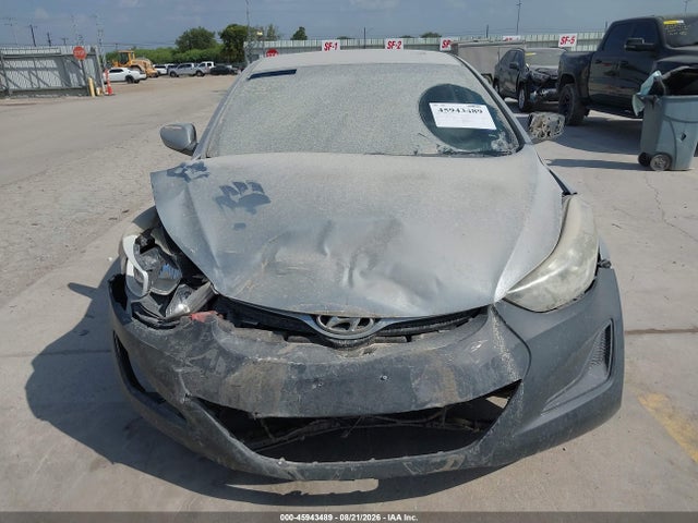 Продажа на аукционе авто 2015 Hyundai Elantra Se, vin: 5NPDH4AE1FH565574, номер лота: 45943489