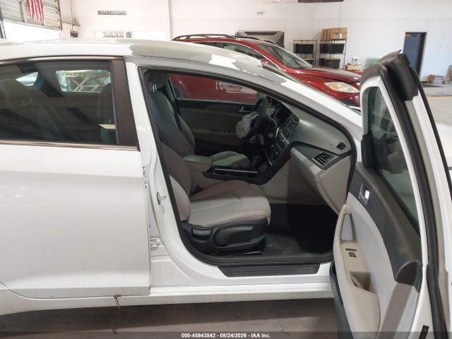 2015 Hyundai Sonata Se მანქანა იყიდება აუქციონზე, vin: 5NPE24AF5FH024915, აუქციონის ნომერი: 45943542