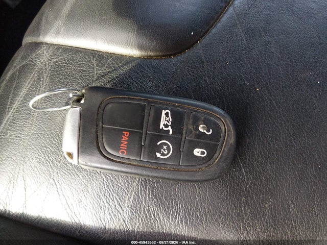 45943562 :رقم المزاد ، 1C4PJMDB1JD500807 vin ، 2018 Jeep Cherokee Limited 4x4 مزاد بيع