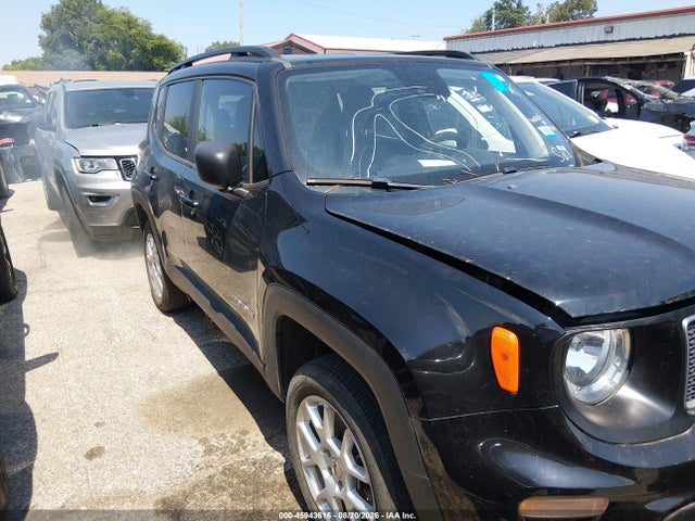 45943616 :رقم المزاد ، ZACNJDB18NPN69922 vin ، 2022 Jeep Renegade Latitude 4x4 مزاد بيع