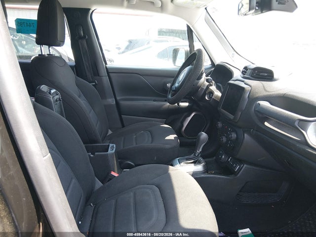45943616 :رقم المزاد ، ZACNJDB18NPN69922 vin ، 2022 Jeep Renegade Latitude 4x4 مزاد بيع