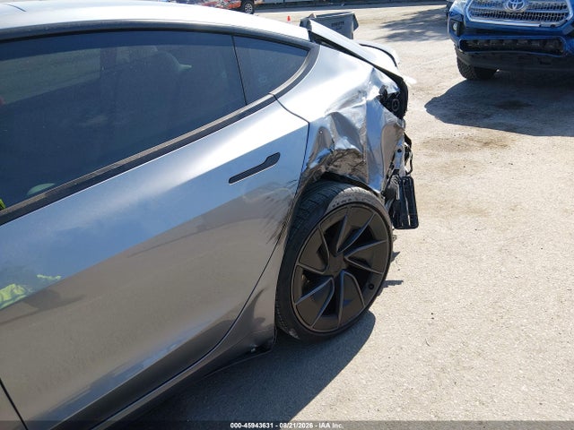 Продажа на аукционе авто 2024 Tesla Model 3 Performance All-wheel Drive, vin: 5YJ3E1ET5RF866718, номер лота: 45943631