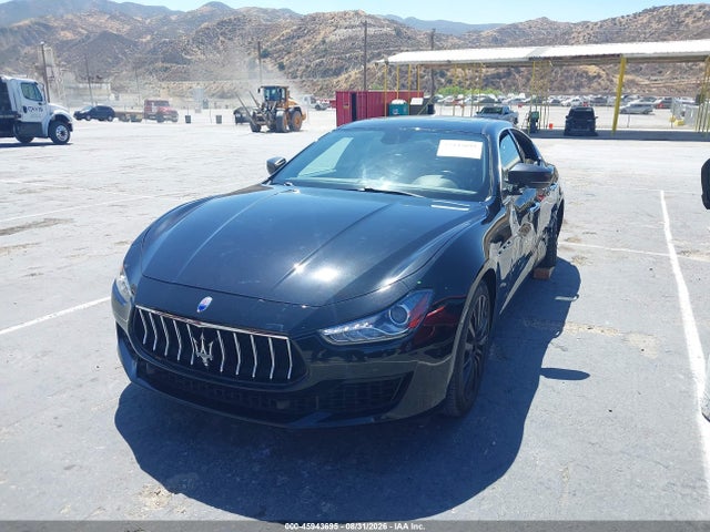 Maserati Ghibli 2019 ZAM57XSA6K1311120 Image 2