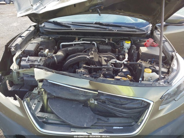 45943733 :رقم المزاد ، 4S4BTAFC4M3178002 vin ، 2021 Subaru Outback Premium مزاد بيع