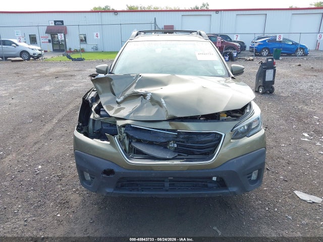 45943733 :رقم المزاد ، 4S4BTAFC4M3178002 vin ، 2021 Subaru Outback Premium مزاد بيع