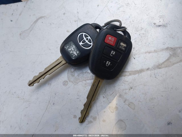 5YFBURHE9EP091574 Toyota Corolla Le Plus