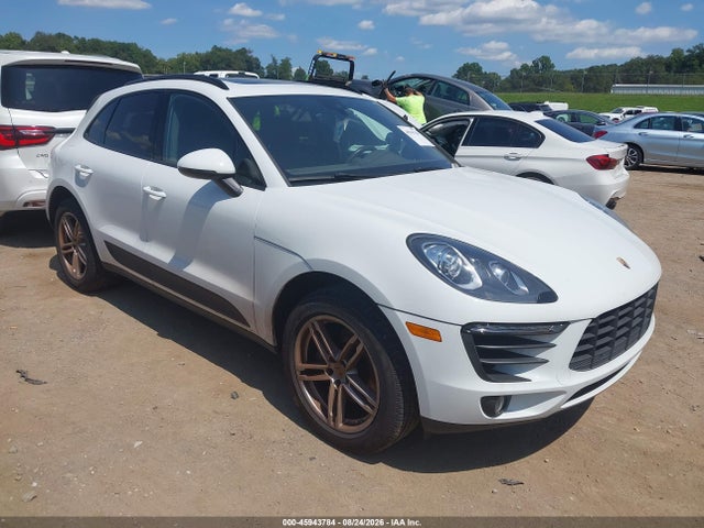 45943784 :رقم المزاد ، WP1AA2A57JLB05074 vin ، 2018 Porsche Macan مزاد بيع