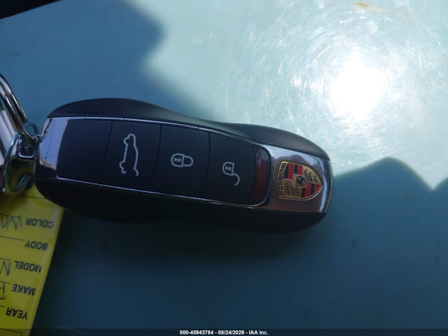 45943784 :رقم المزاد ، WP1AA2A57JLB05074 vin ، 2018 Porsche Macan مزاد بيع