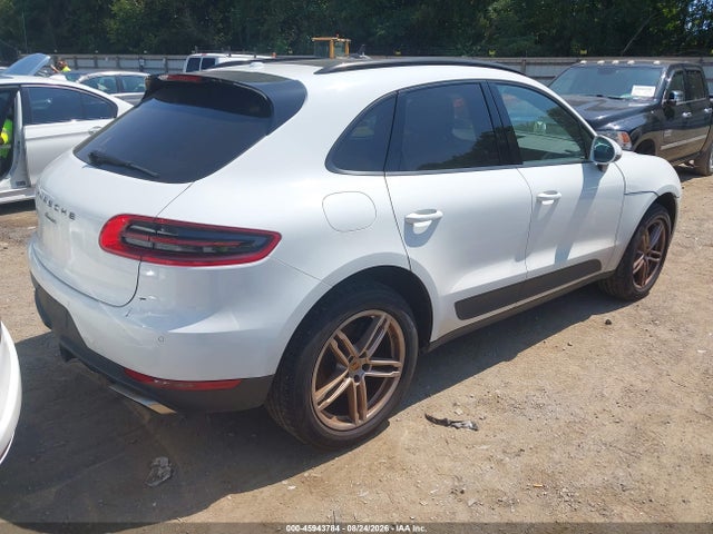 45943784 :رقم المزاد ، WP1AA2A57JLB05074 vin ، 2018 Porsche Macan مزاد بيع